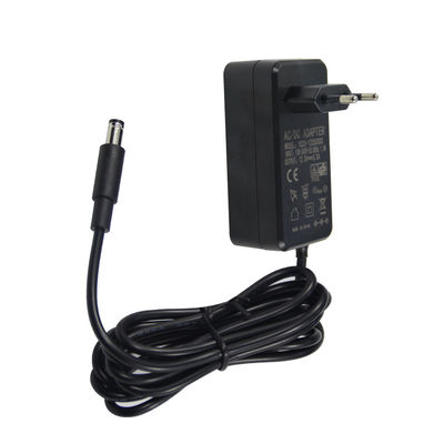 12V universele voedingsadapter 1A 5A 3A muurplug in type AC naar DC