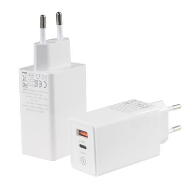 Laptop QC Type C Dual PD Charger 65W Uitgang 15V 3A voor snel opladen Reisadapter