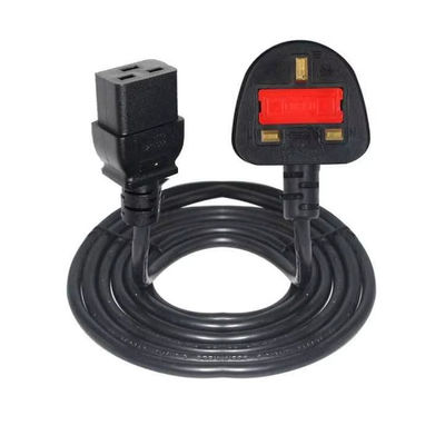 UK to C19 Heavy Duty Power Cord Cable voor datacenters 16A 250V 14AWG 1.2M zwart BS1363 Veiligheid gecertificeerd