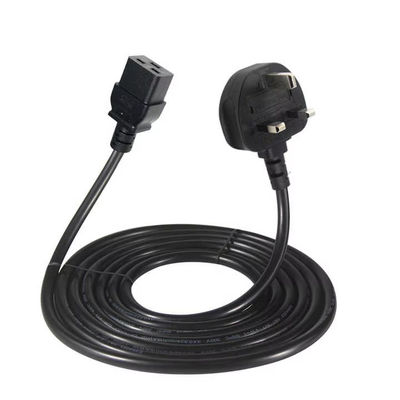 UK to C19 Heavy Duty Power Cord Cable voor datacenters 16A 250V 14AWG 1.2M zwart BS1363 Veiligheid gecertificeerd