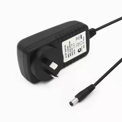 Au Pin Dc Plug Connector To 2 AU Pin DC Pure Copper Conductor Power Adapter ABS Isolatie materiaal Input 12V 1A/2A