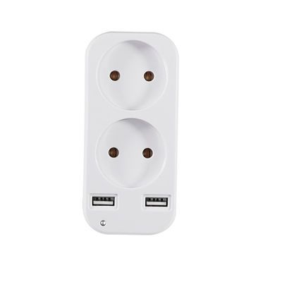 Europese standaard Dual AC Outlet Plug Adapter met 2 USB-oplaadpoorten 250V 10A Wandmontage Power Converter