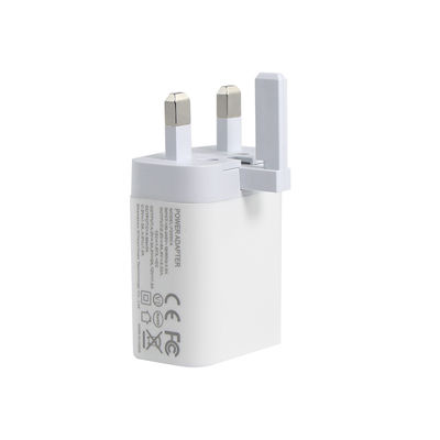 Britse 2-pin muuroplader met USB-C- en USB-A-poorten, 20W-uitgang, compacte dual-port-stroomadapter voor telefoon/tablet