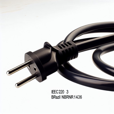Braziliaanse NBR14136 IEC320 C5 3-pins netsnoer 3x0,75mm² 1,8M Zwart