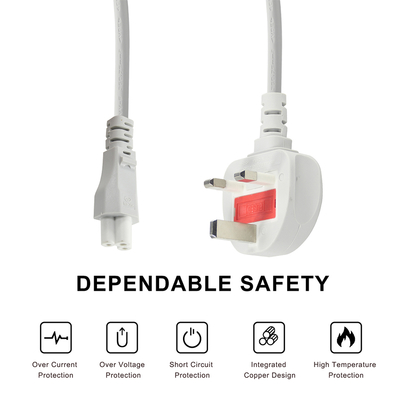 Grijze UK naar C5 netsnoer 1.5M 3-polige klaverbladkabel 250V 2.5A