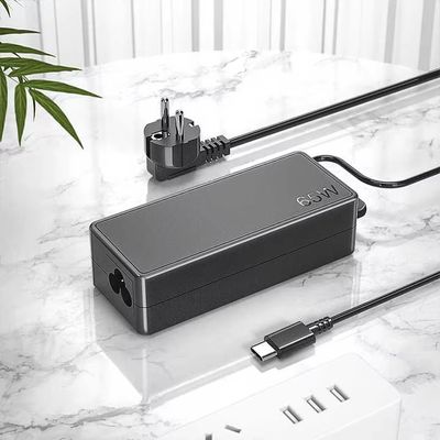 60W Desktop AC-DC Power Adapter IEC C8 Input voor LED en Netwerken