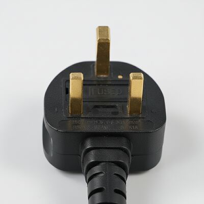250V UK stekker naar ringklem kabel met NTC temperatuursensor 0,9m kabelassemblage voor verwarmingen en thermische regelsystemen